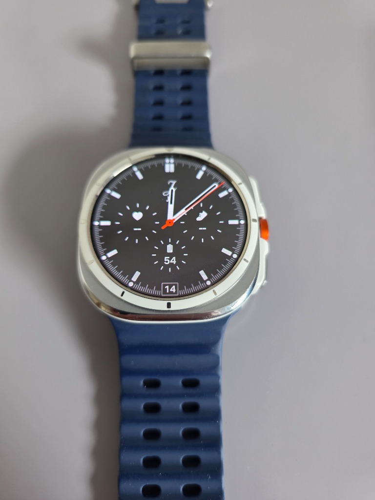 Samsung Galaxy Watch Ultra 47mm LTE am Handgelenk